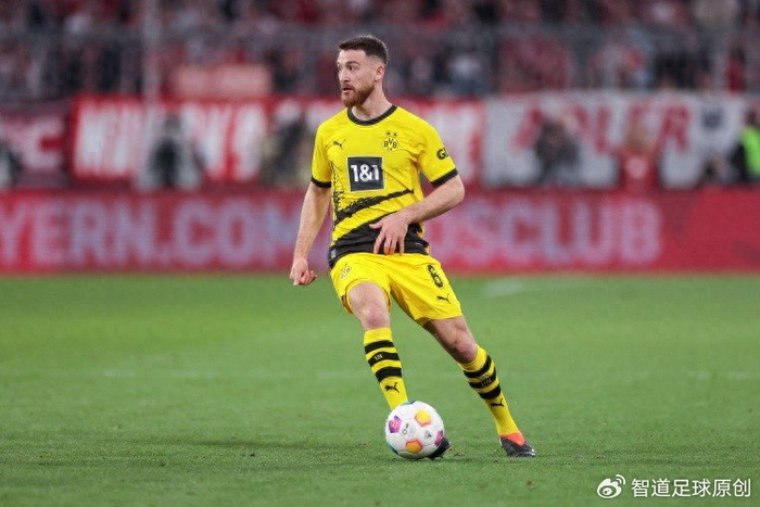 开云平台-土超不是冤大头 28岁多特蒙德中场身价350万欧 索要400万欧年薪|厄兹詹|土耳其|德甲|贝西克塔斯|萨利赫·厄兹詹_新浪体育_新浪新闻